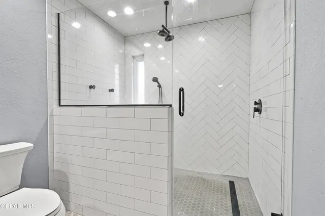 $650,000 | 6000 Camino Alegre Drive, El Paso, TX 79912