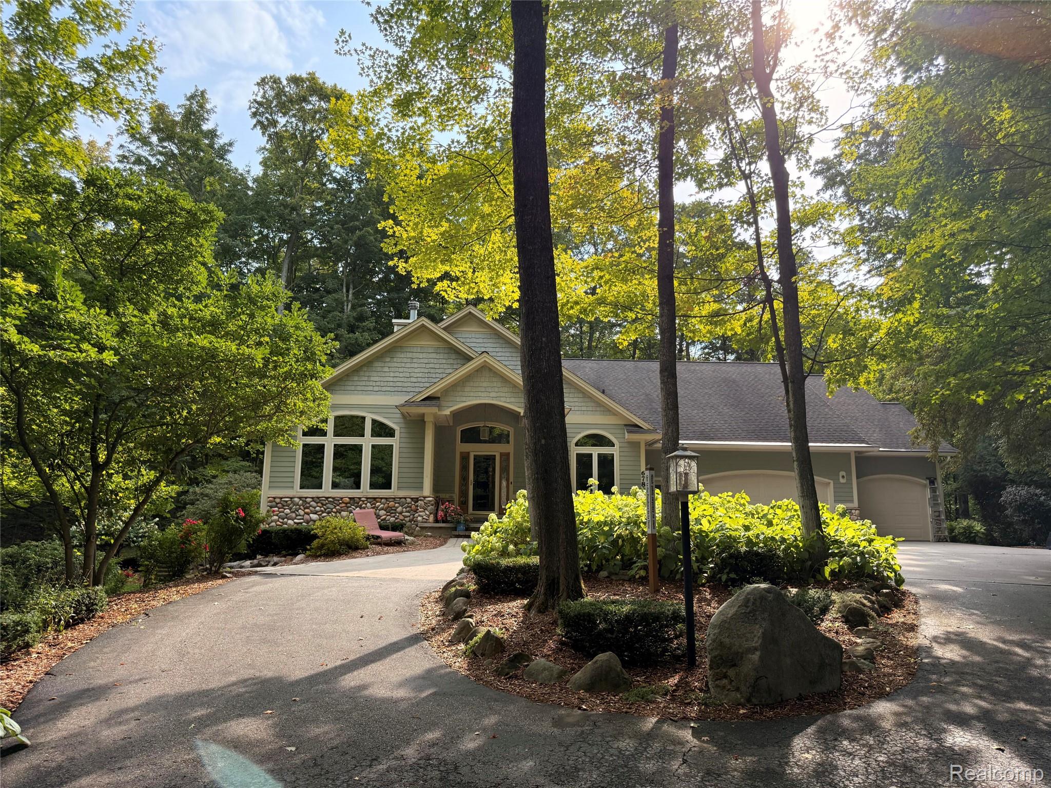 6788 East Hoxie Road Cedar, MI 49621 - Photo 1 of 67 01_beyc69f563e26e667.jpg