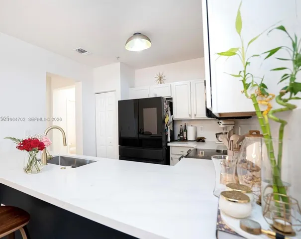 $3,000 | 8760 Northwest 97th Avenue, Unit 203, Doral, FL 33178