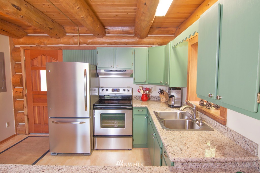 43 Munn Road Quilcene, WA 98376 - Photo 4 of 22 Gallery Image 4