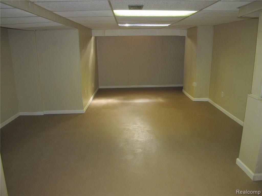 20530 Sunderland Road Detroit, MI 48219 - Photo 19 of 21 021.JPG