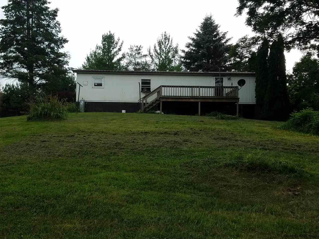 262 Barton Road Pittstown, NY 12028 - Photo 5 of 24 Photo 5