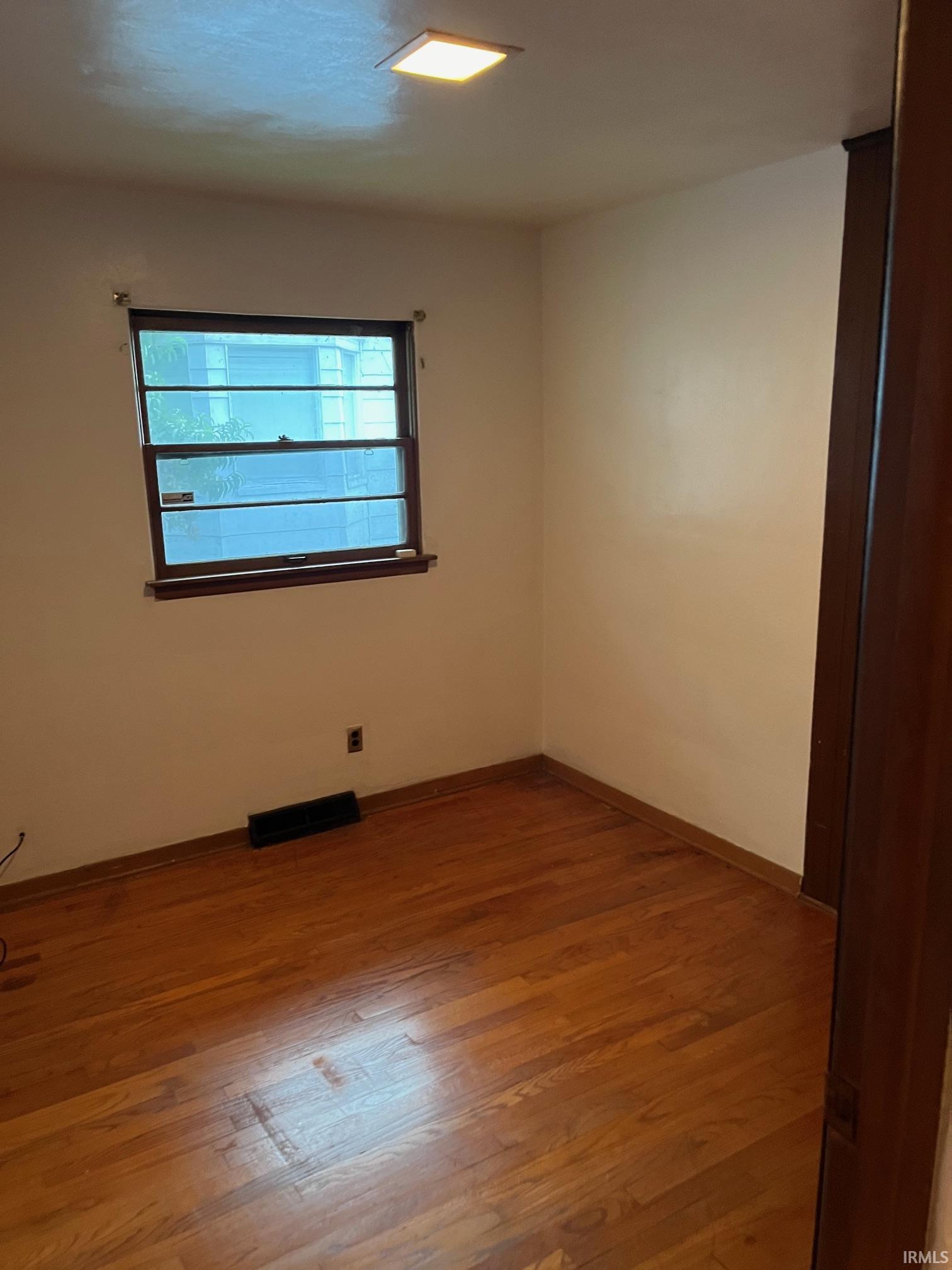 1045 Eclipse Place South Bend, IN 46628 - Photo 17 of 35