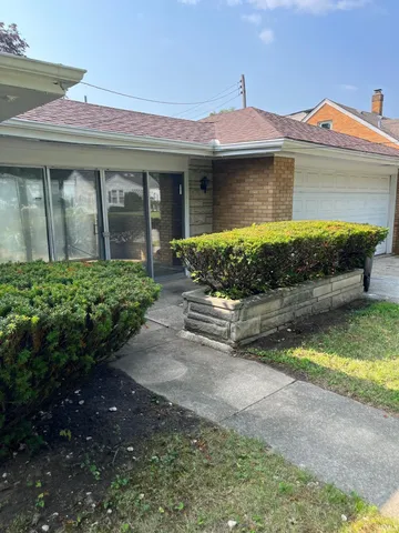 $155,900 | 1045 Eclipse Place, South Bend, IN 46628