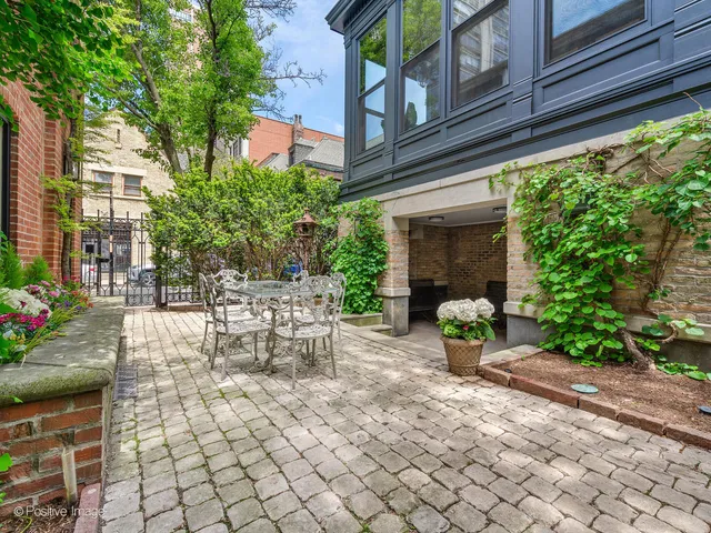 $6,800,000 | 1454 North Dearborn Street, Chicago, IL 60610