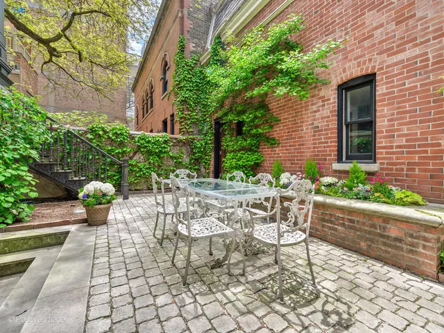 $6,800,000 | 1454 North Dearborn Street, Chicago, IL 60610