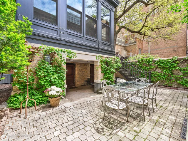 $6,800,000 | 1454 North Dearborn Street, Chicago, IL 60610