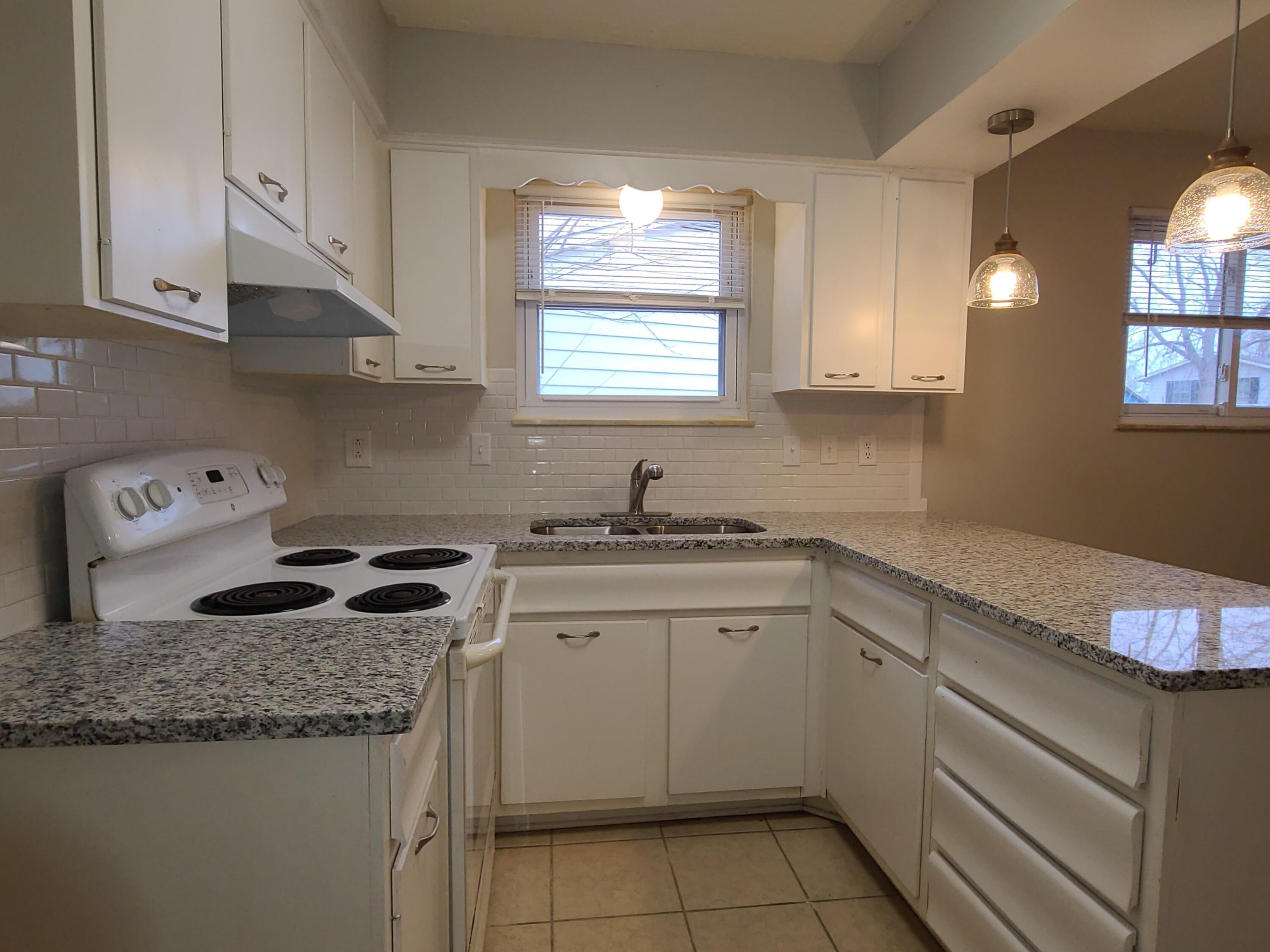 2721 Denmark Road Columbus, OH 43232 - Photo 11 of 21 11 Kitchen 2