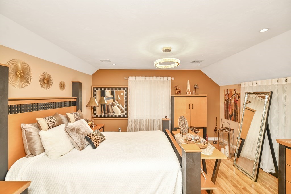 972 Main Street Clinton, MA 01510 - Photo 21 of 38 Gallery Image 21