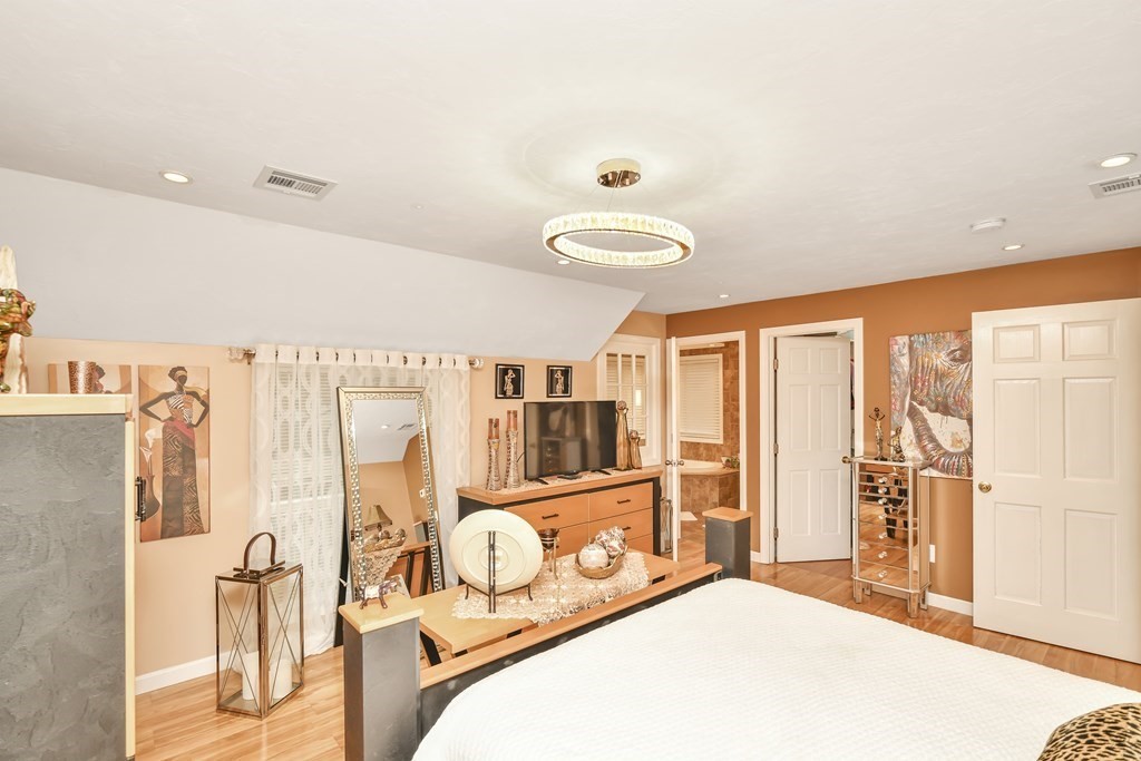 972 Main Street Clinton, MA 01510 - Photo 24 of 38 Gallery Image 24
