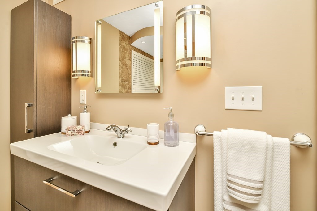 972 Main Street Clinton, MA 01510 - Photo 27 of 38 Gallery Image 27