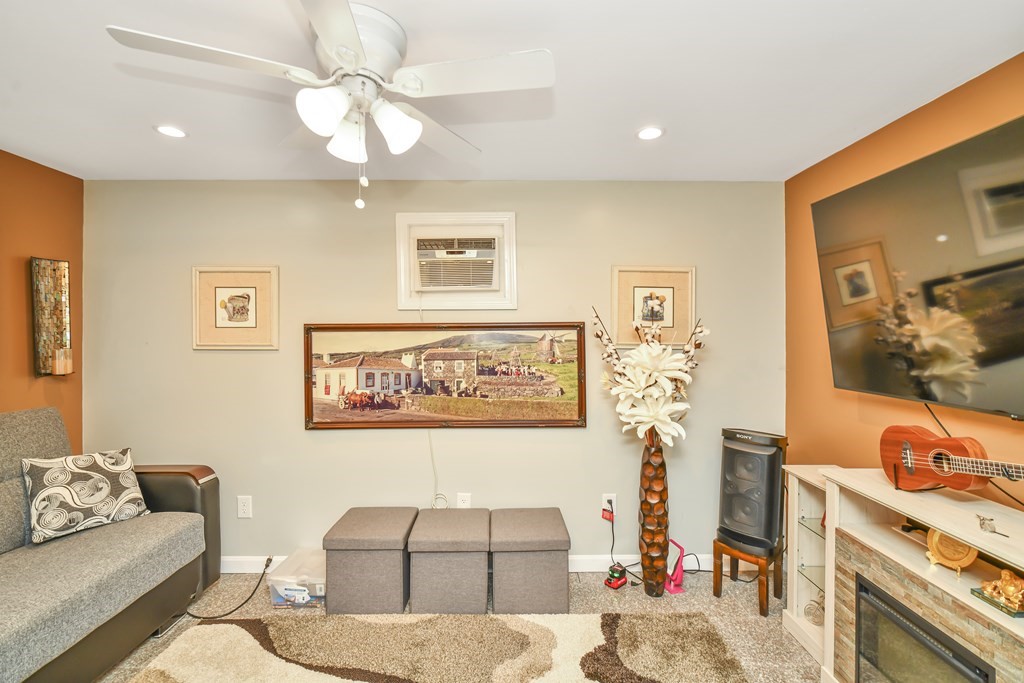 972 Main Street Clinton, MA 01510 - Photo 37 of 38 Gallery Image 37