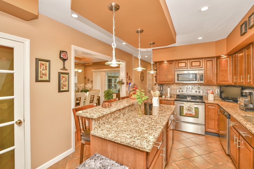972 Main Street Clinton, MA 01510 - Photo 7 of 38 Gallery Image 7