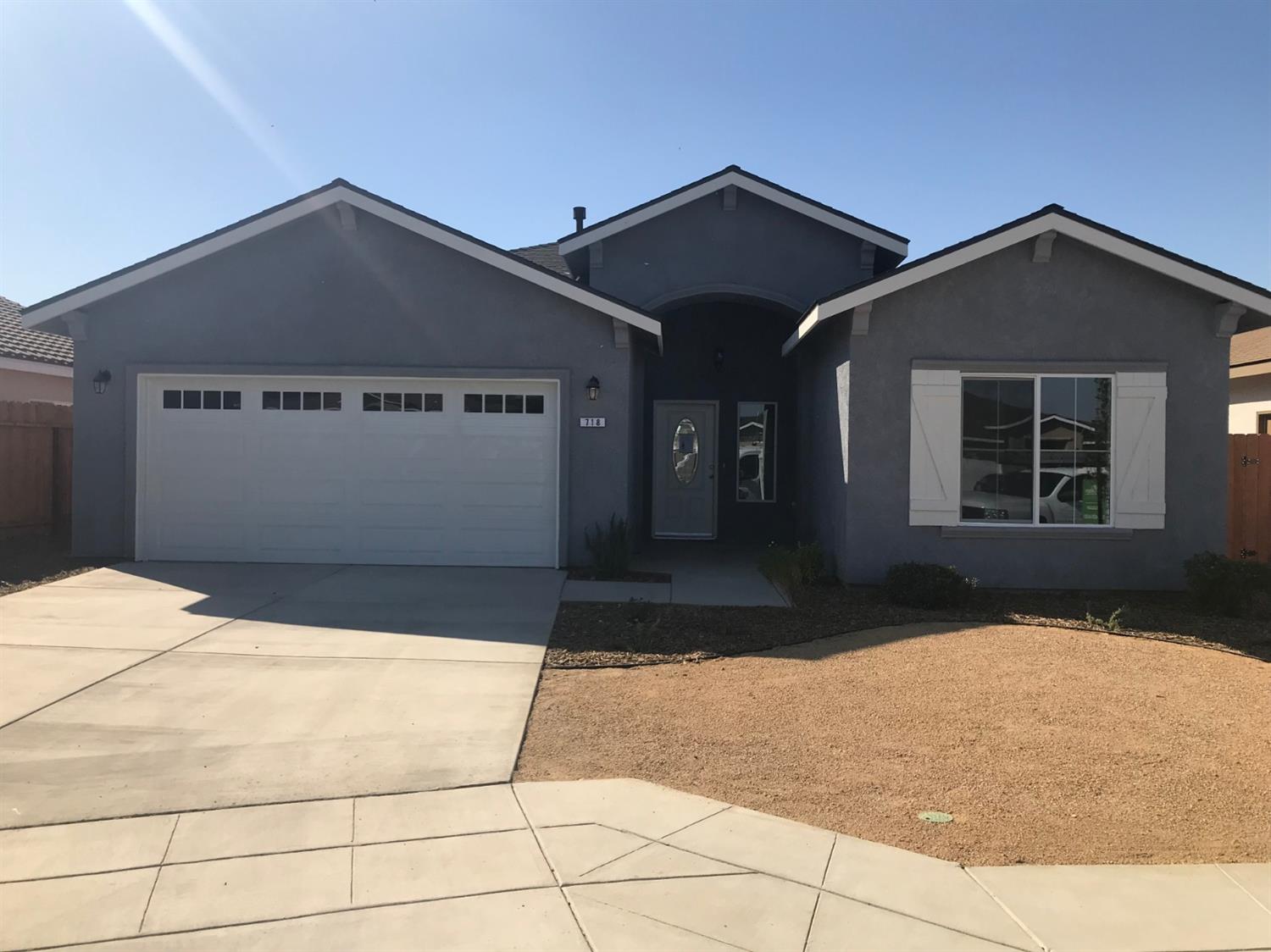718 Riverside Drive Madera, CA 93638 - Photo 1 of 10 Gallery Image 1