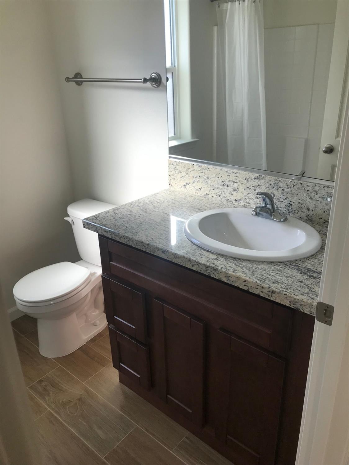 718 Riverside Drive Madera, CA 93638 - Photo 9 of 10 Gallery Image 9