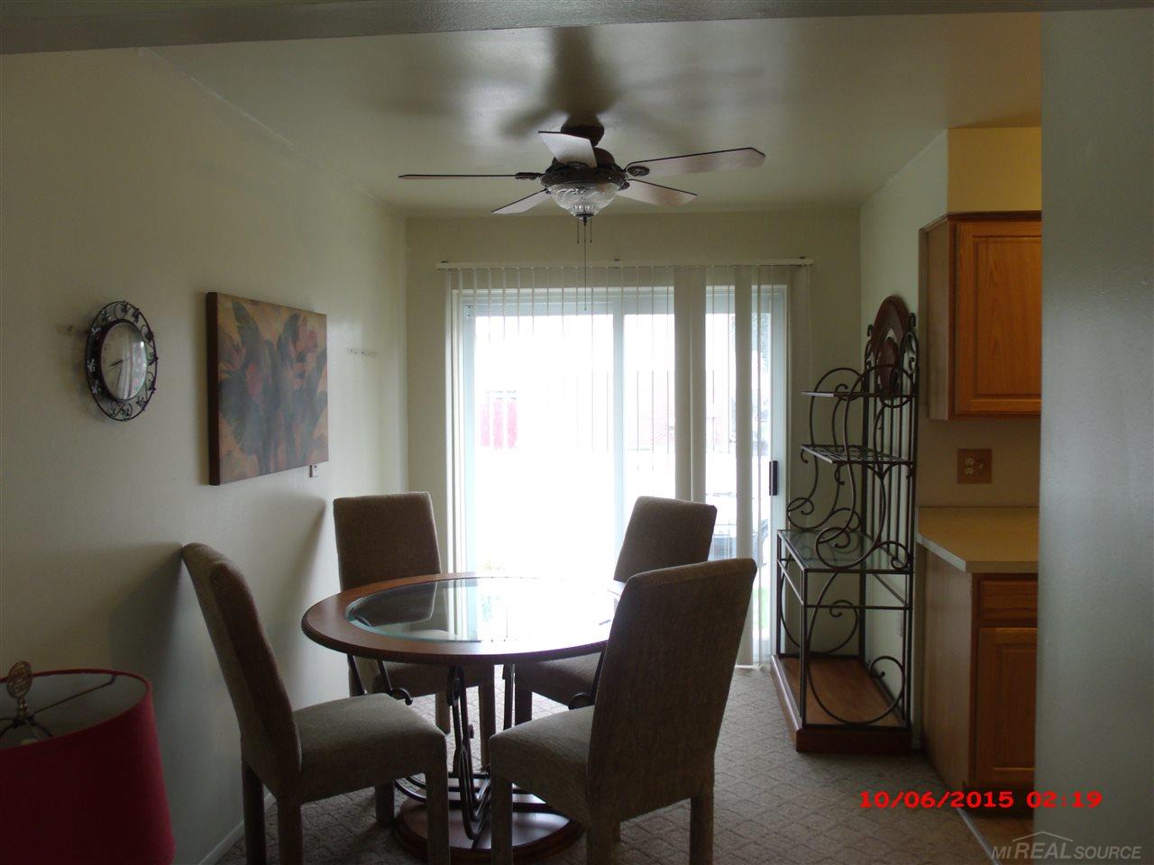 25942 Jeanette Street Roseville, MI 48066 - Photo 3 of 15 31265748-2.JPG