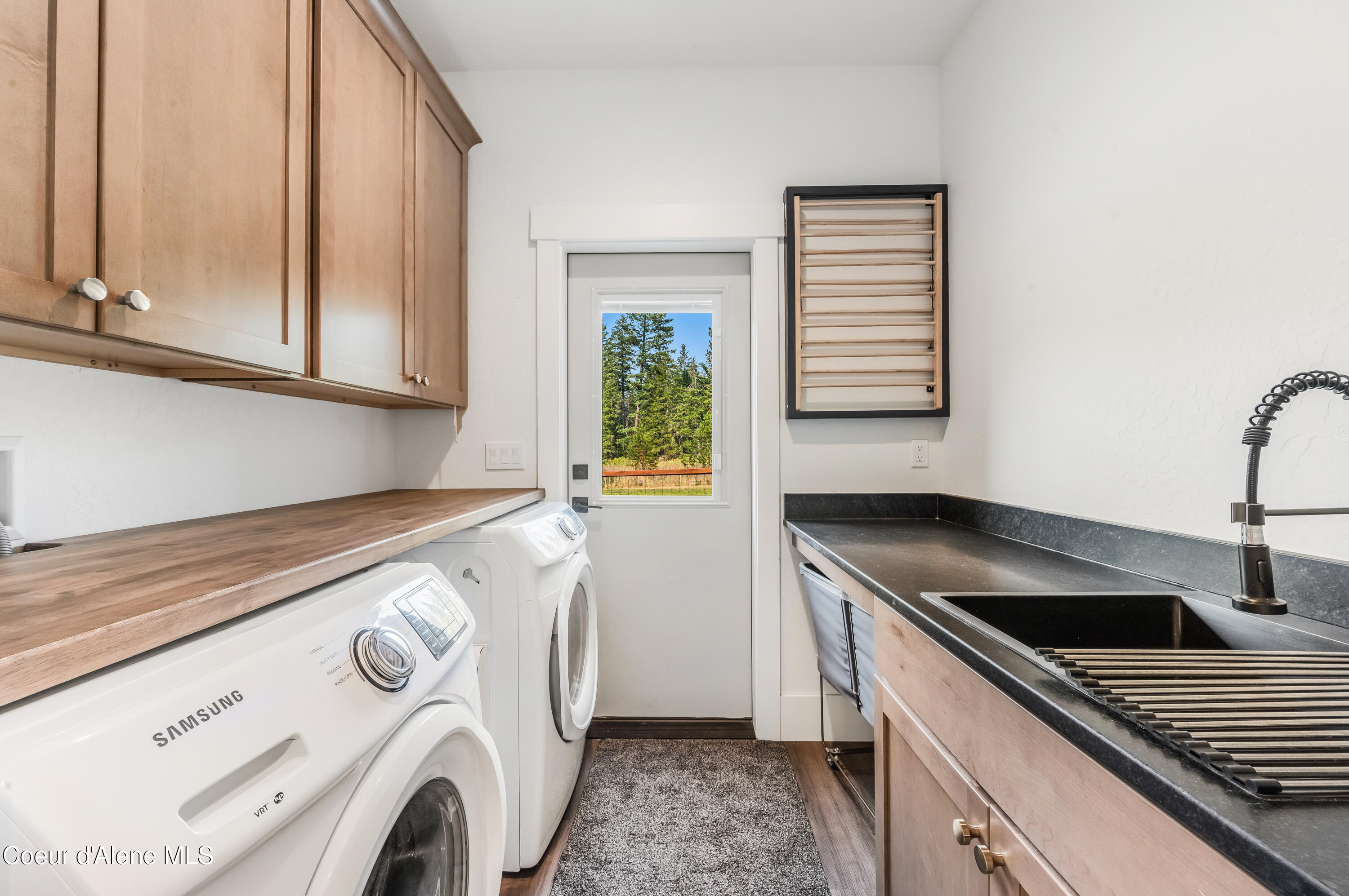 25662 North Gathering Place Rathdrum, ID 83858 - Photo 26 of 34 Laundry