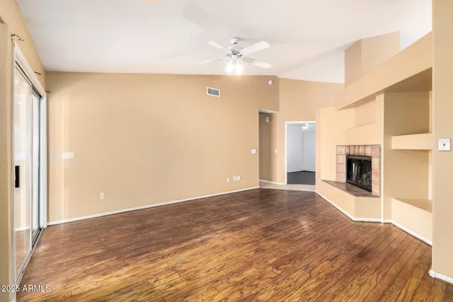 $2,450 | 15221 North 87th Drive, Peoria, AZ 85381