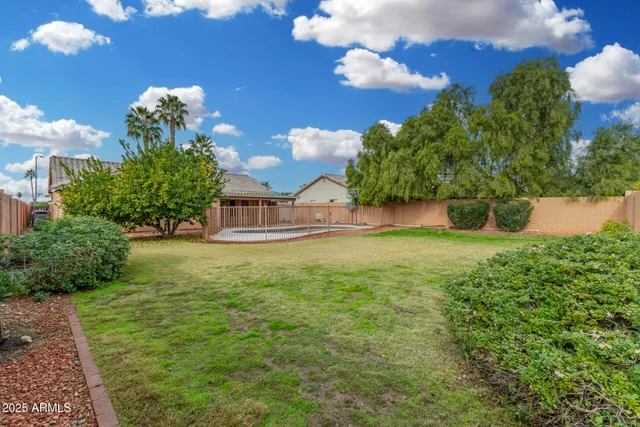 $2,450 | 15221 North 87th Drive, Peoria, AZ 85381