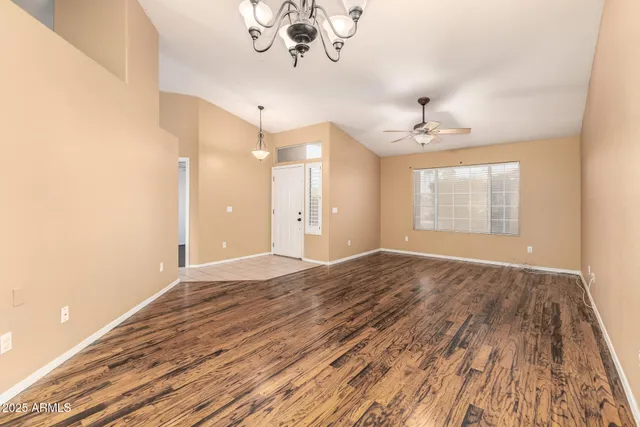 $2,450 | 15221 North 87th Drive, Peoria, AZ 85381