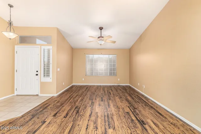 $2,450 | 15221 North 87th Drive, Peoria, AZ 85381