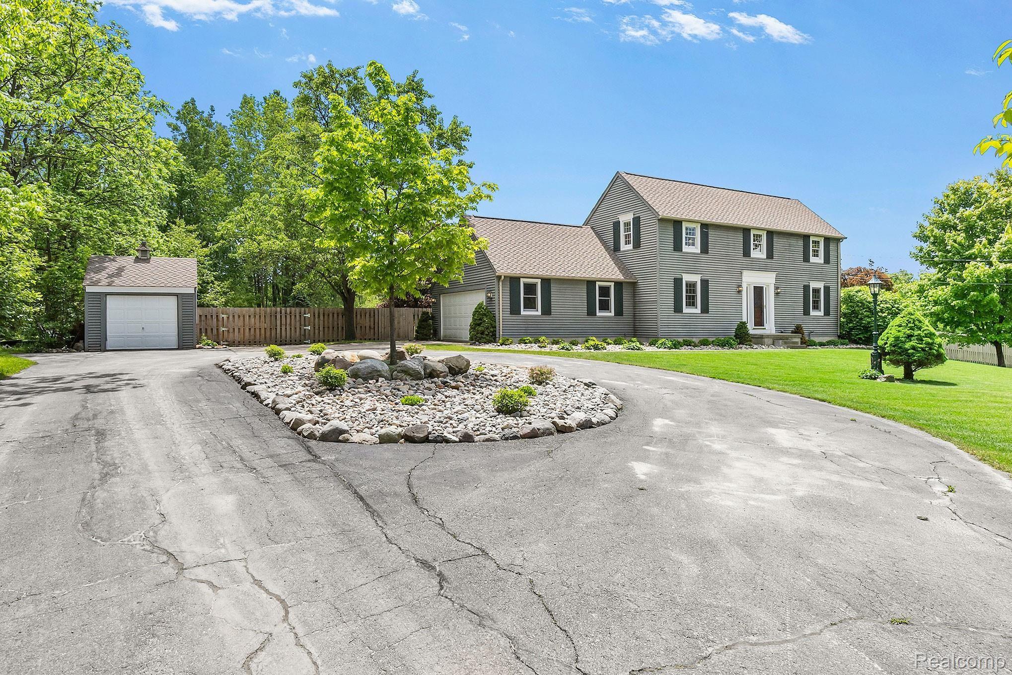 7143 West Rolston Road Linden, MI 48451 - Photo 3 of 32 IMG_5179.jpg