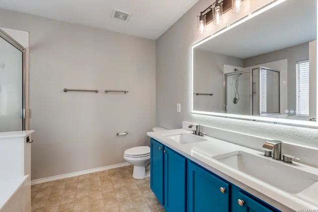 $2,200 | 3610 Cherokee Hills, Selma, TX 78154