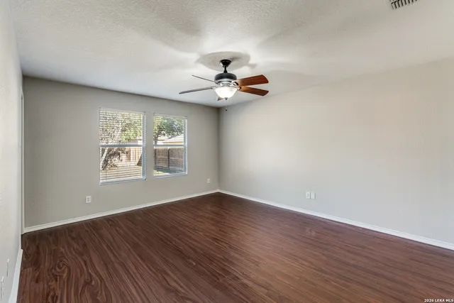 $2,200 | 3610 Cherokee Hills, Selma, TX 78154