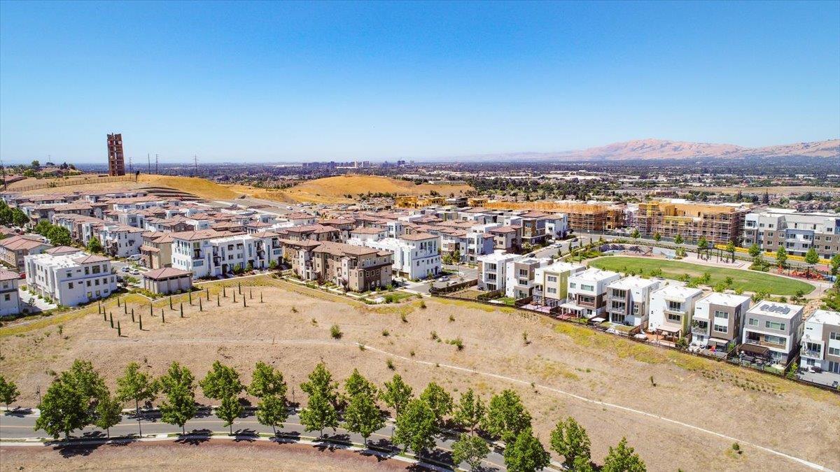 218 William Manly Street, Unit 2 San Jose, CA 95136 - Photo 44 of 65