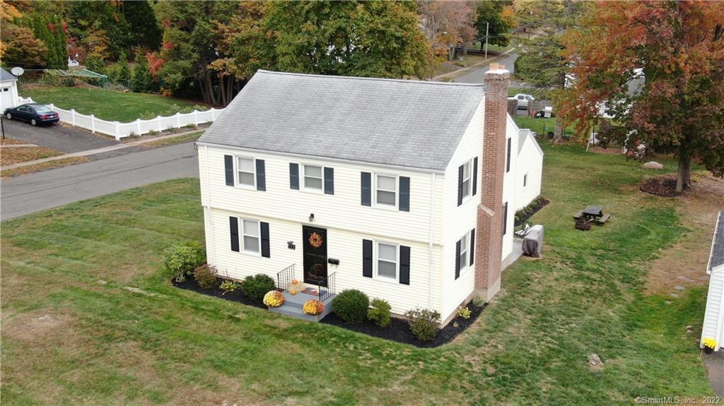 712 Mountain Road West Hartford, CT 06117 - Photo 1 of 1 Gallery Image 1