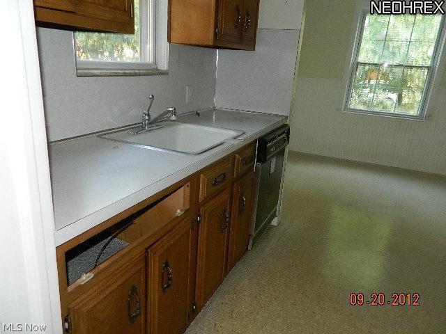 4330 West Anderson Road South Euclid, OH 44121 - Photo 4 of 6