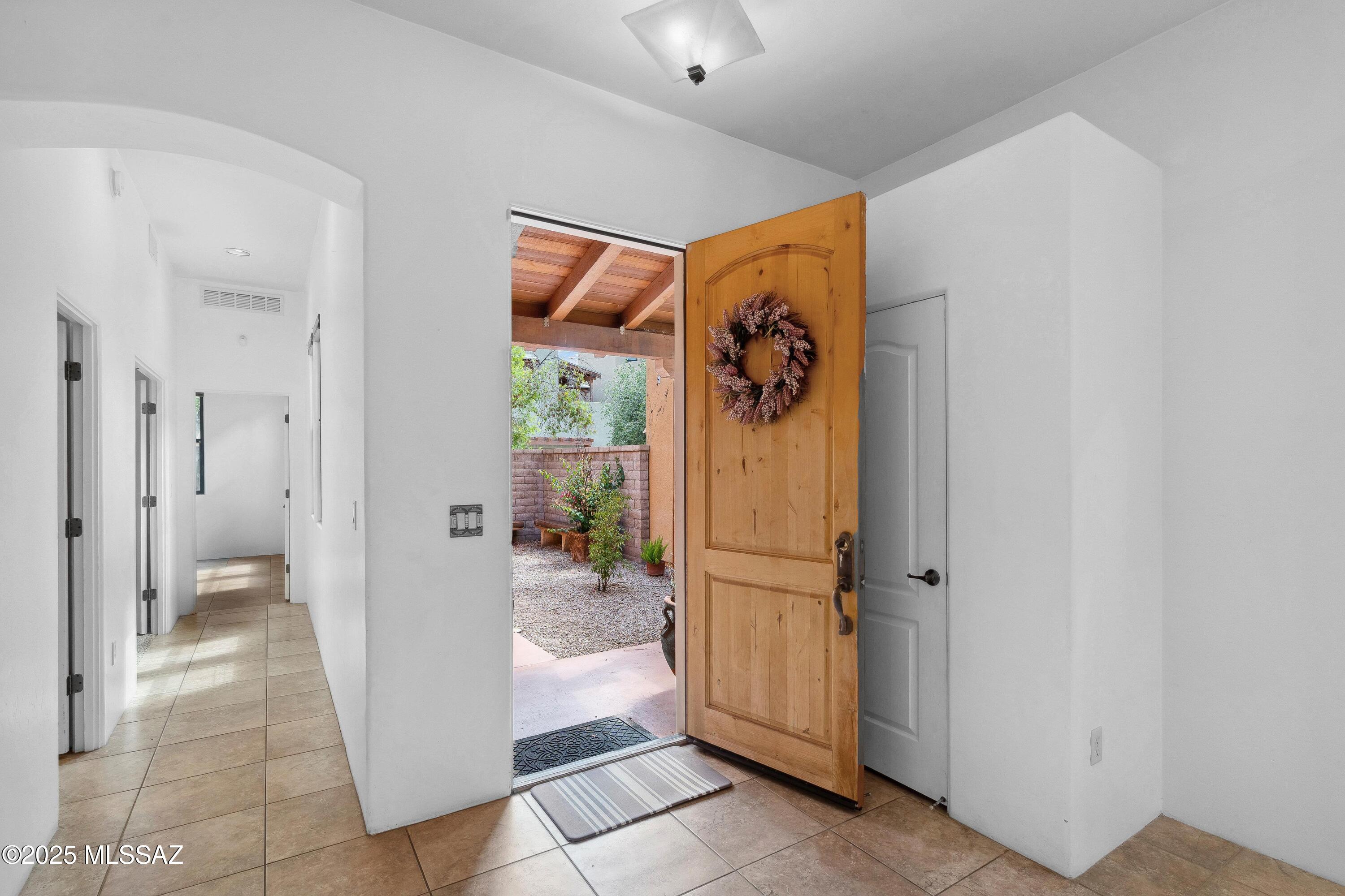 385 East Cedarvale Road Tucson, AZ 85704 - Photo 3 of 30