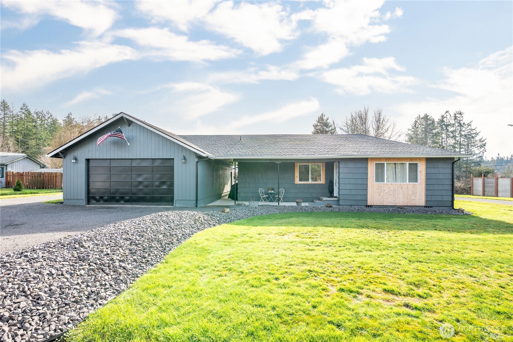 1239 Rose Valley Road Kelso, WA 98626 - Photo 5 of 40 front view of a house with a yard