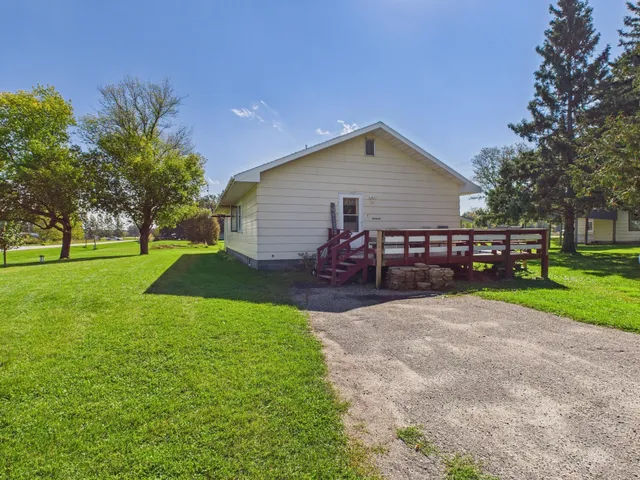$179,000 | 270 4th Avenue, Roosevelt, MN 56673