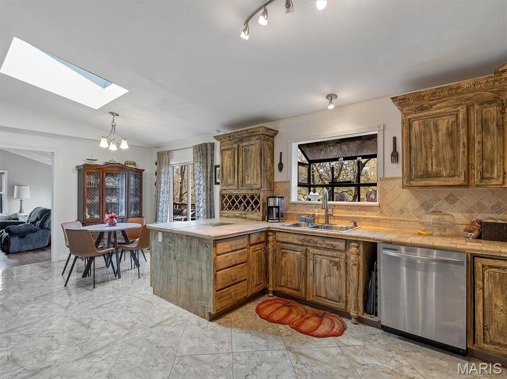 1365 Hillsboro Road High Ridge, MO 63049 - Photo 11 of 39