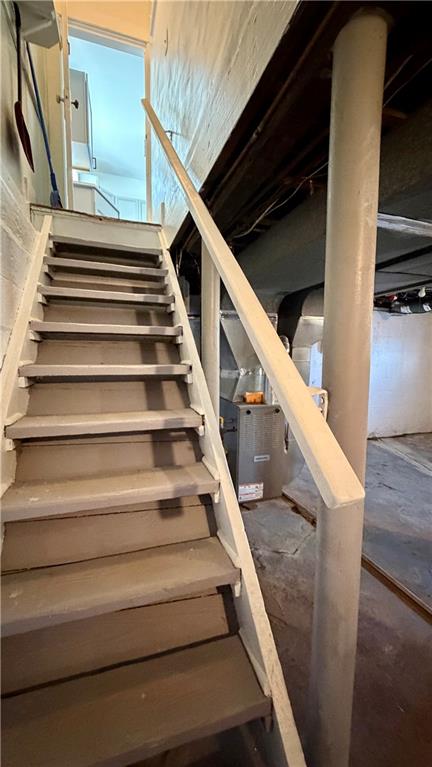 641 Garfield Street Springdale, PA 15144 - Photo 35 of 44 a view of entryway