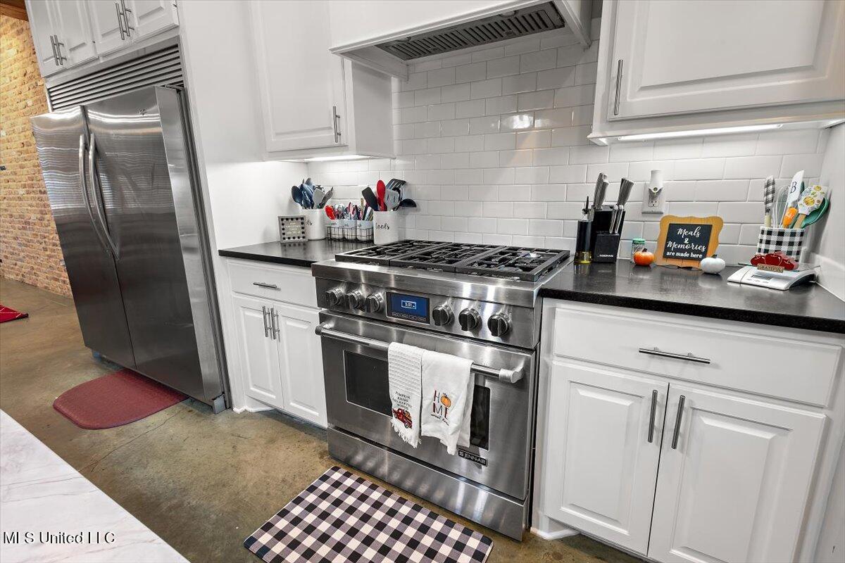 517 Fawn Cove Canton, MS 39046 - Photo 15 of 51 16-HTP_2257