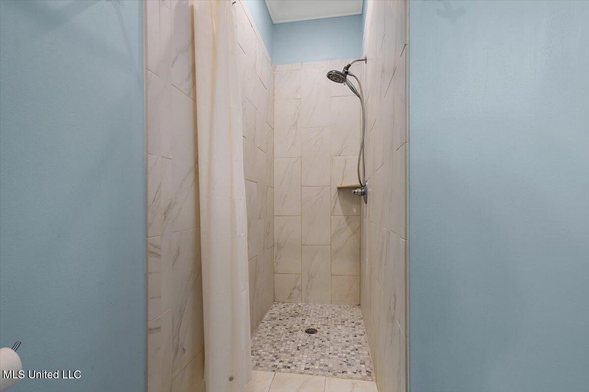 517 Fawn Cove Canton, MS 39046 - Photo 32 of 51 36-HTP_2323