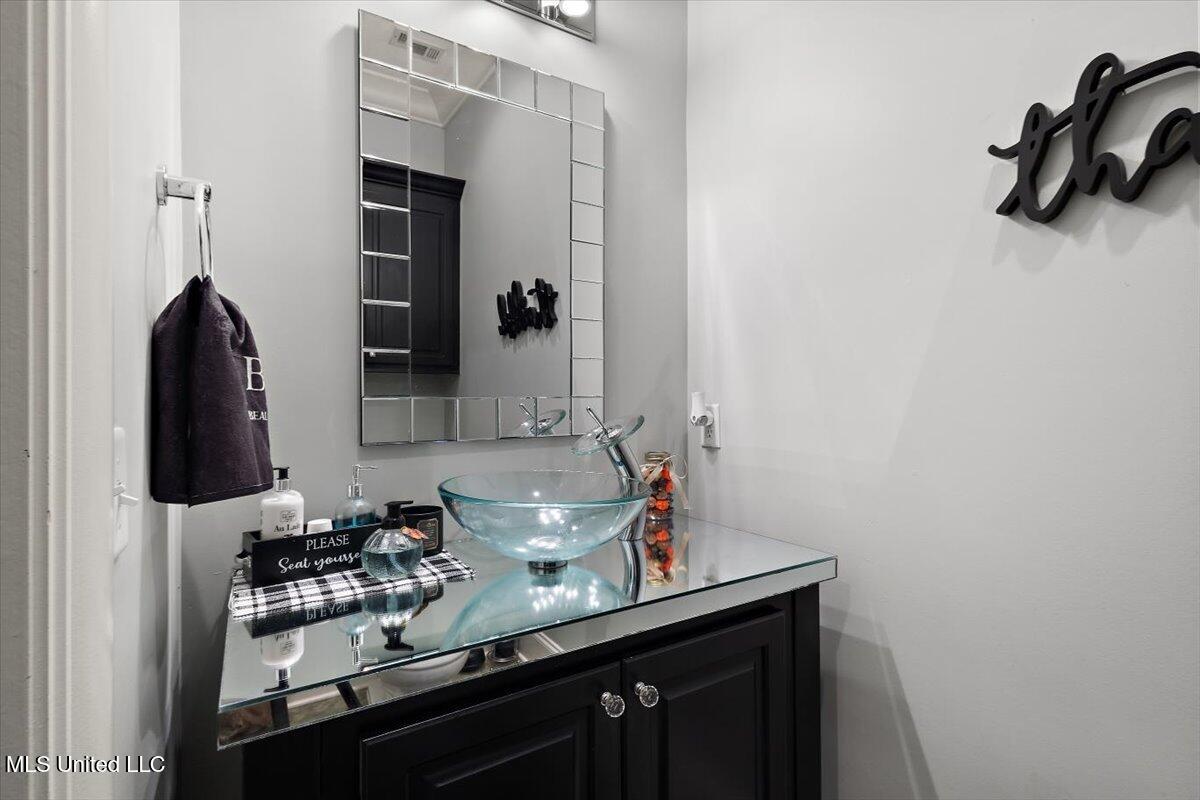 517 Fawn Cove Canton, MS 39046 - Photo 38 of 51 42-HTP_2341