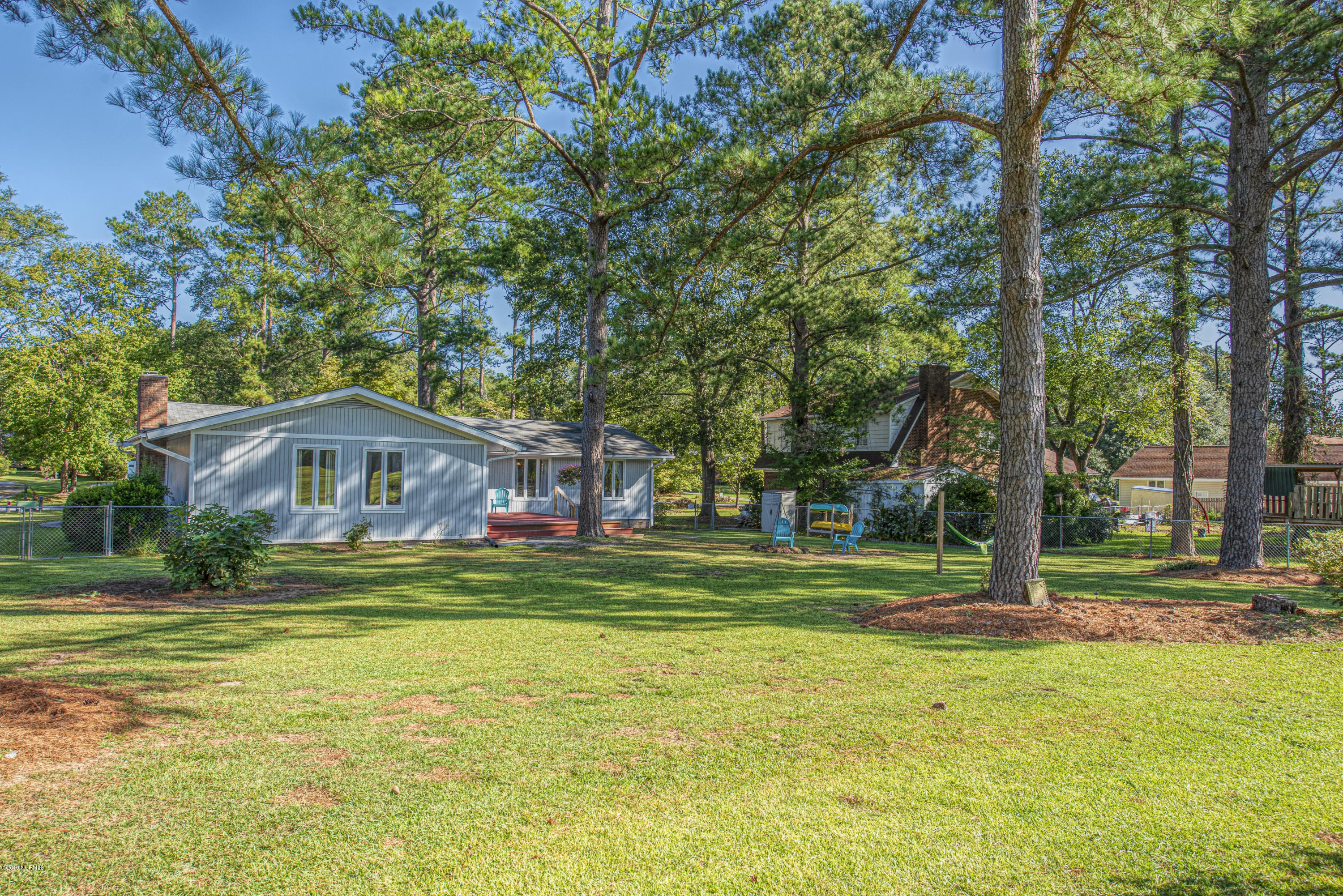 409 Rockledge Road New Bern, NC 28562 - Photo 21 of 33 409 Rockledge Road
