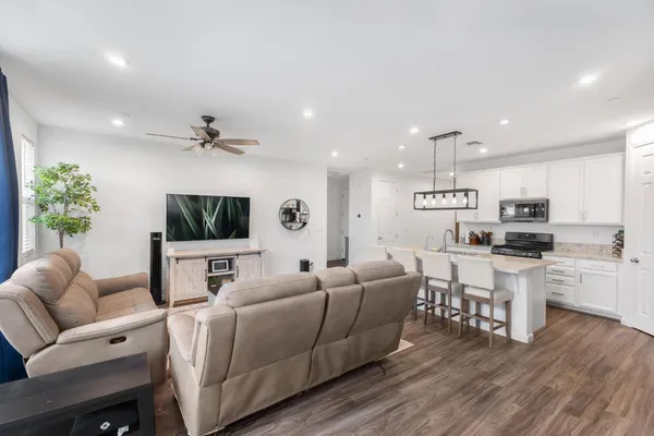 $499,000 | 1552 Egyptian Way, Olivehurst, CA 95961