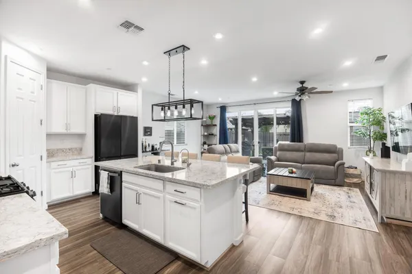 $499,000 | 1552 Egyptian Way, Olivehurst, CA 95961