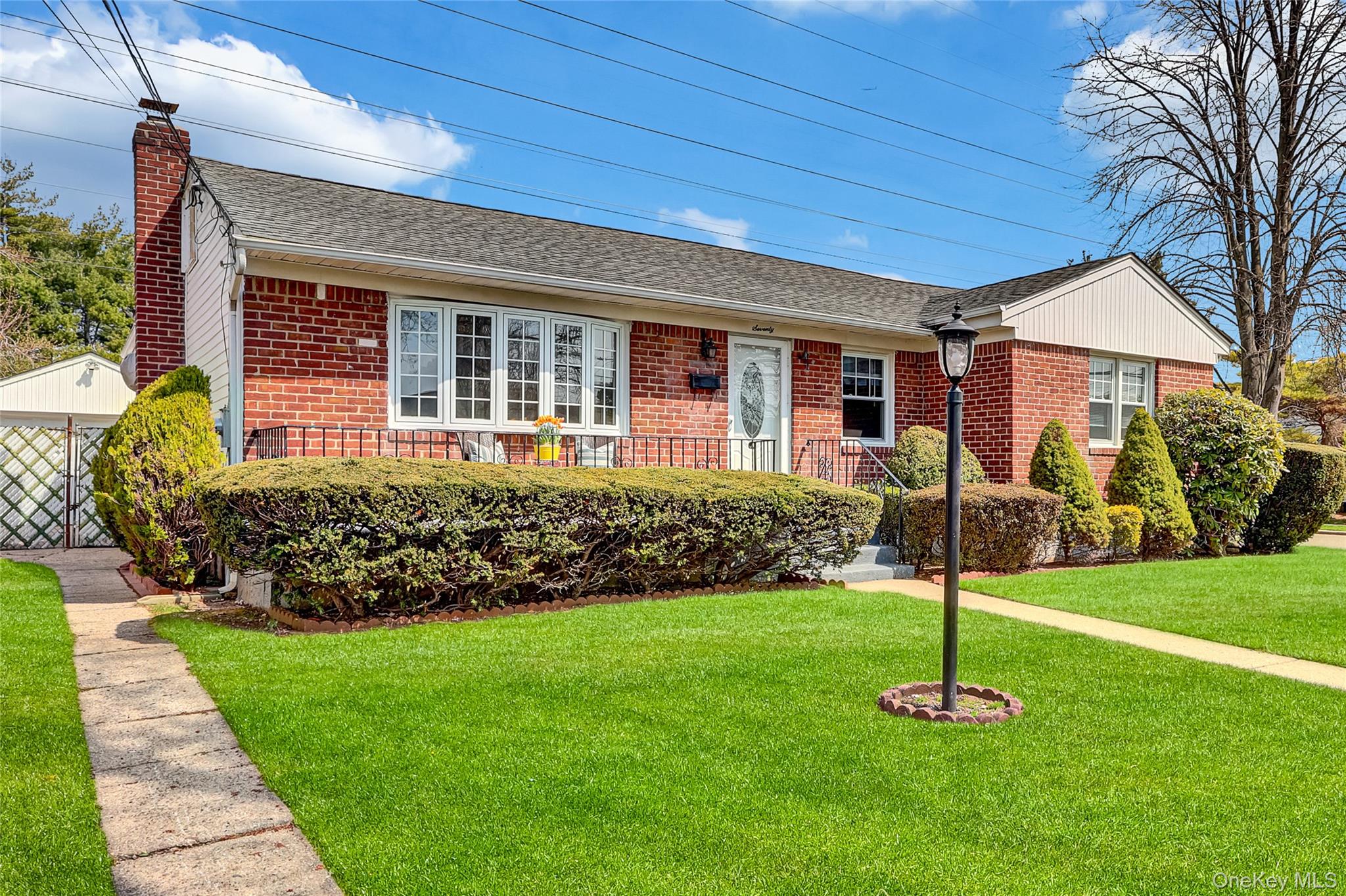 70 Martin Road North Bethpage, NY 11714 - Photo 2 of 27