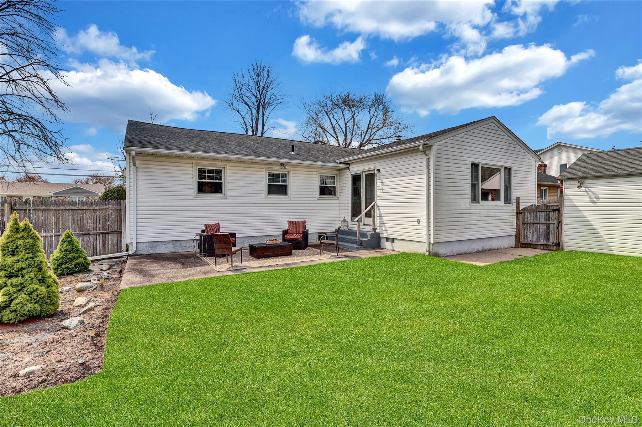 70 Martin Road North Bethpage, NY 11714 - Photo 26 of 27