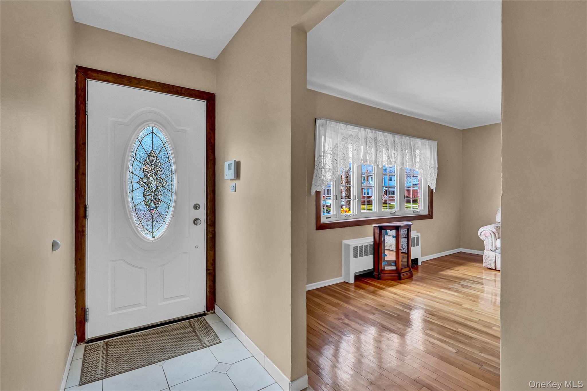 70 Martin Road North Bethpage, NY 11714 - Photo 4 of 27