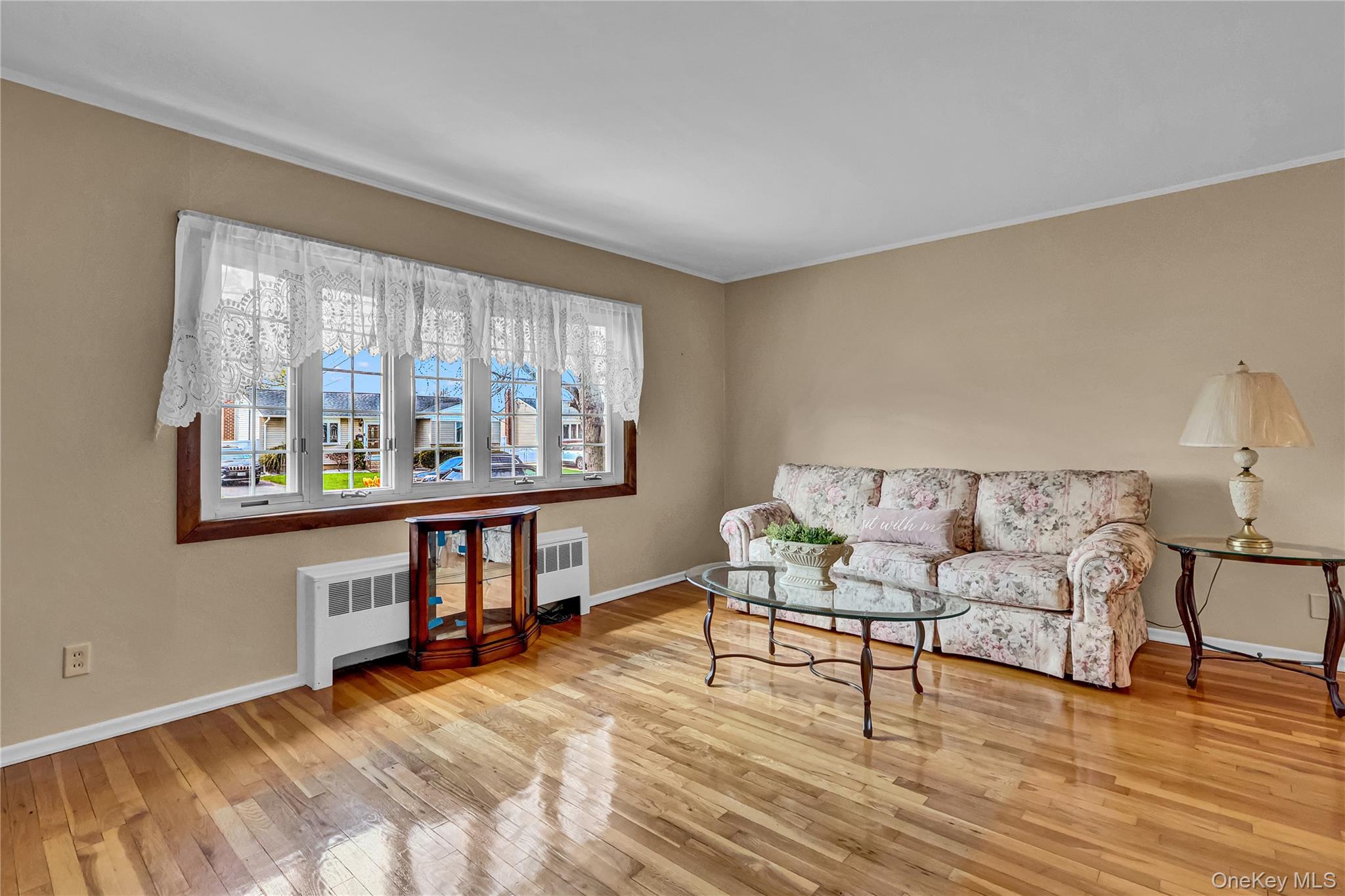 70 Martin Road North Bethpage, NY 11714 - Photo 6 of 27