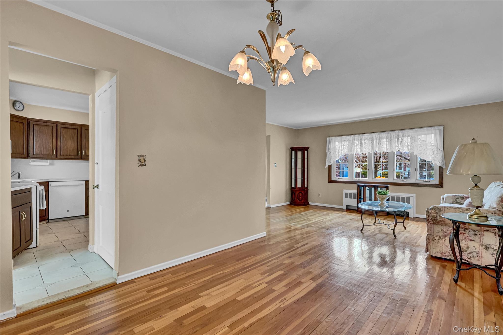 70 Martin Road North Bethpage, NY 11714 - Photo 10 of 27