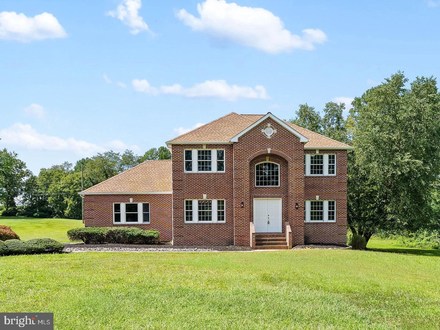 135 Avis Mill Road Pilesgrove, NJ 08098 - Photo 4 of 63 Gallery Image 4