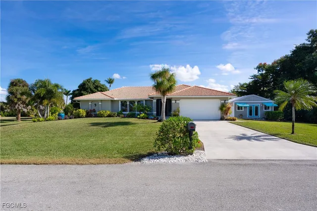 $849,000 | 12070 Bohman Lane, Bokeelia, FL 33922