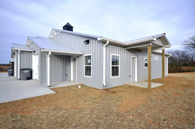 $1,370 | 173 Bainbridge Drive, Unit A, Clarksville, TN 37043